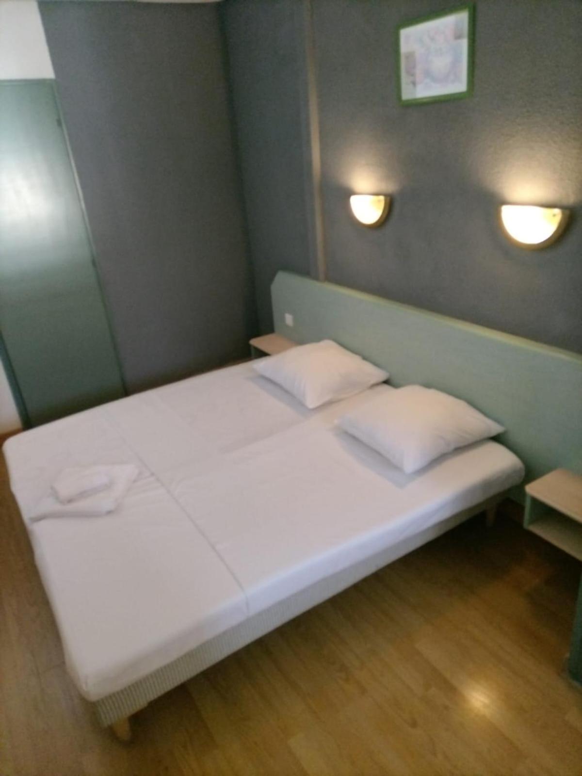 Hotel Saint Jean Baptiste Lourdes Zewnętrze zdjęcie