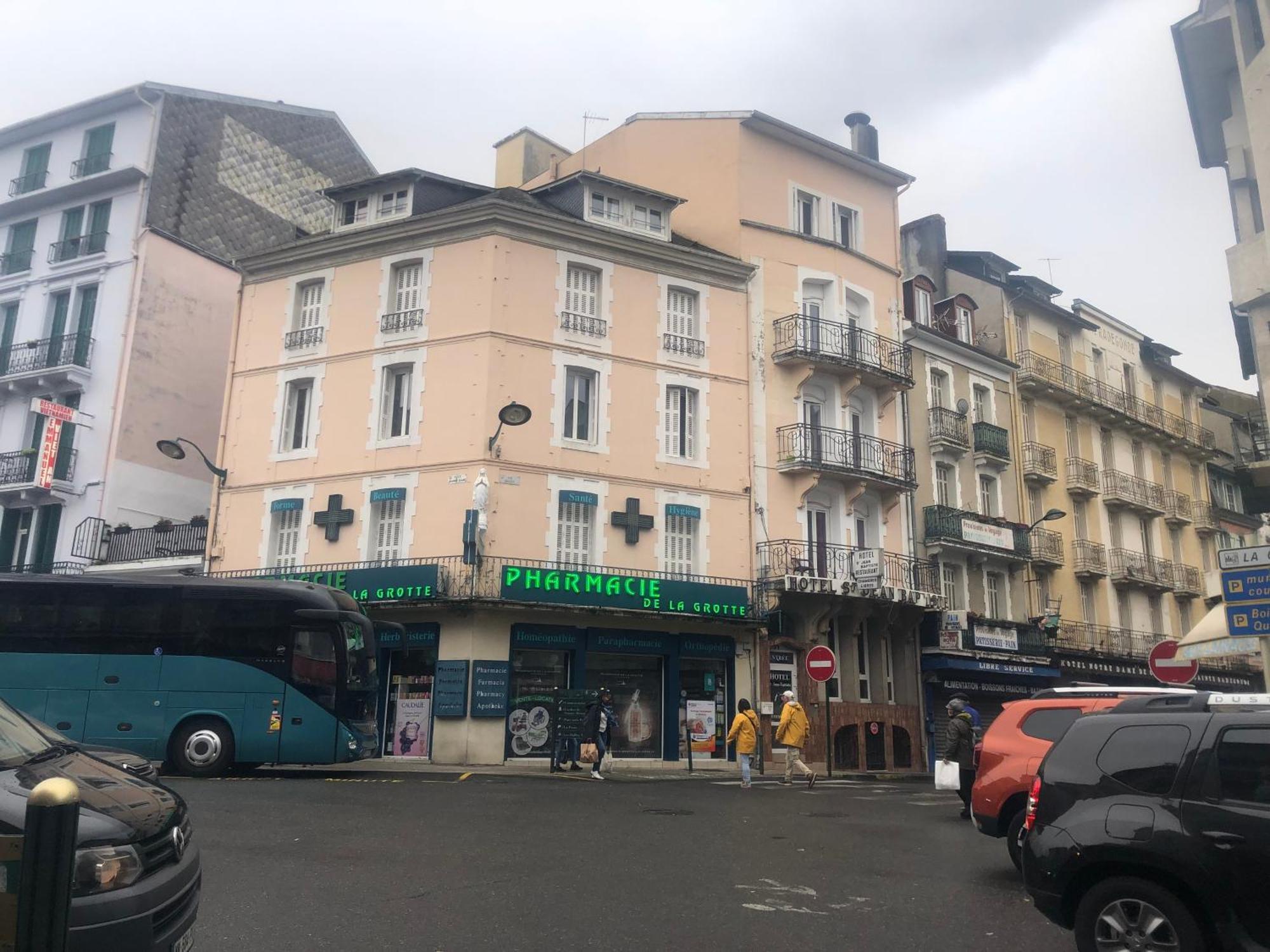Hotel Saint Jean Baptiste Lourdes Zewnętrze zdjęcie