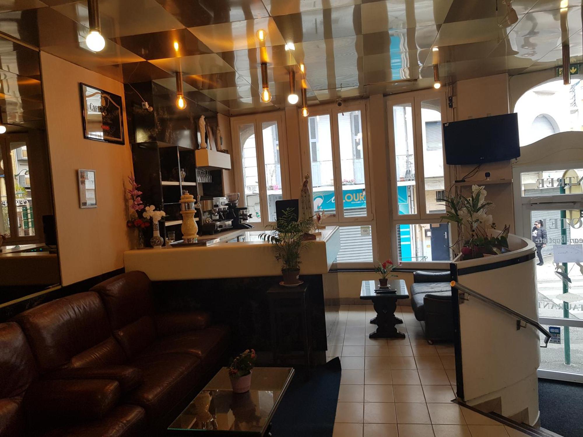 Hotel Saint Jean Baptiste Lourdes Zewnętrze zdjęcie